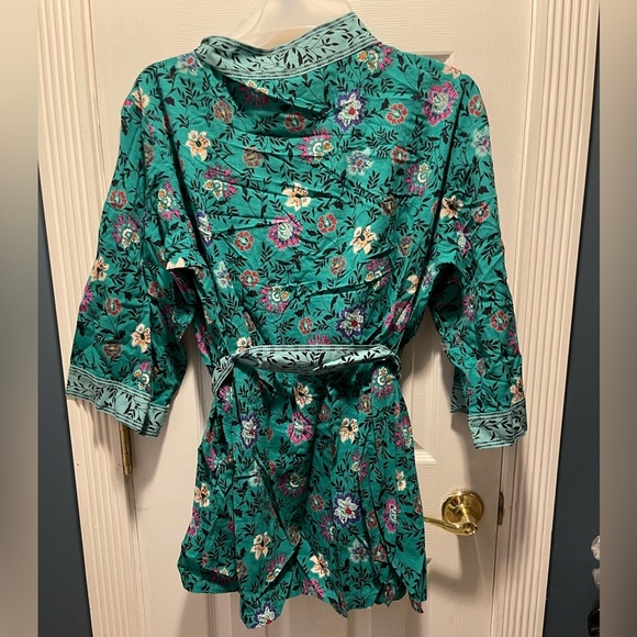 🪩 NWOT Knox Rose Green Floral Top Size Medium - Picture 3 of 5